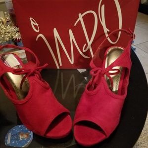 Ladies Red shoe from Impo.